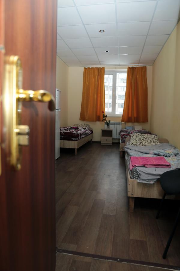 Hostel Raduga Kiev Extérieur photo